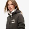 Bluza z kapturem Athletic Essentials Relaxed Crop Zip-Hoodie Bluza z kapturem Athletic Essentials Relaxed Crop Zip-Hoodie