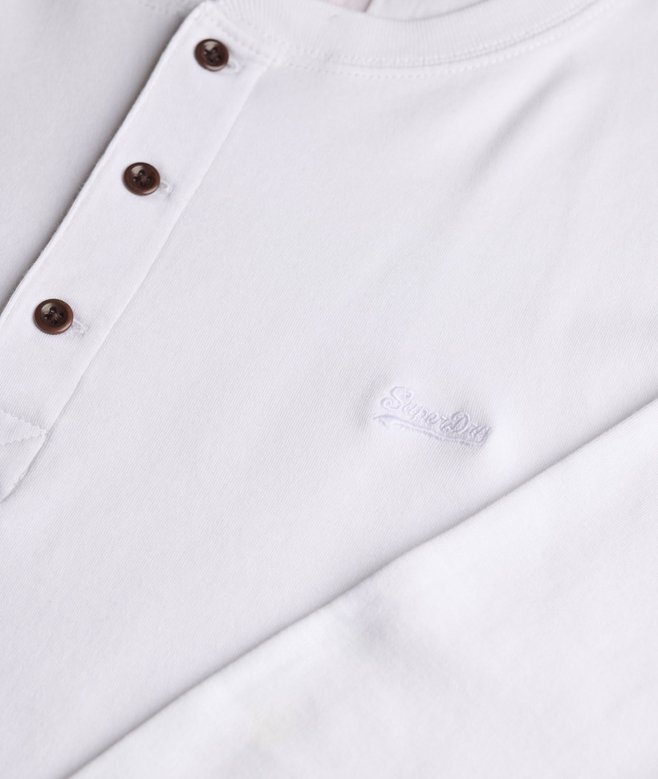 Bluzka z haftowanym logo w stylu Vintage, zapinana na pół guzików Bluzka z haftowanym logo w stylu Vintage, zapinana na pół guzików