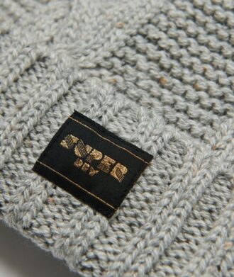 Czapka zimowa z dzianiny typu cable knit Czapka zimowa z dzianiny typu cable knit