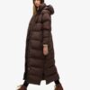 Długi puchowy płaszcz Hooded Długi puchowy płaszcz Hooded