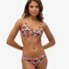 Górka bikini z trójkątnymi miseczkami i krzyżującymi się na plecach ramiączkami Górka bikini z trójkątnymi miseczkami i krzyżującymi się na plecach ramiączkami