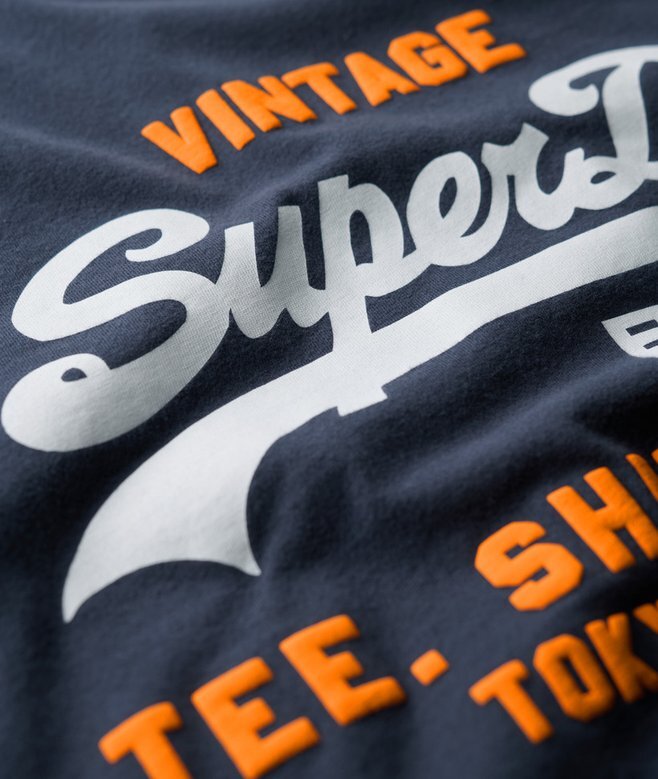 Klasyczny T-shirt w stylu Vintage Klasyczny T-shirt w stylu Vintage
