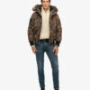 Kurtka bomberka Everest Puffer z kapturem Kurtka bomberka Everest Puffer z kapturem