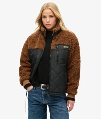Kurtka hybrydowa z polaru Sherpa w stylu workwear