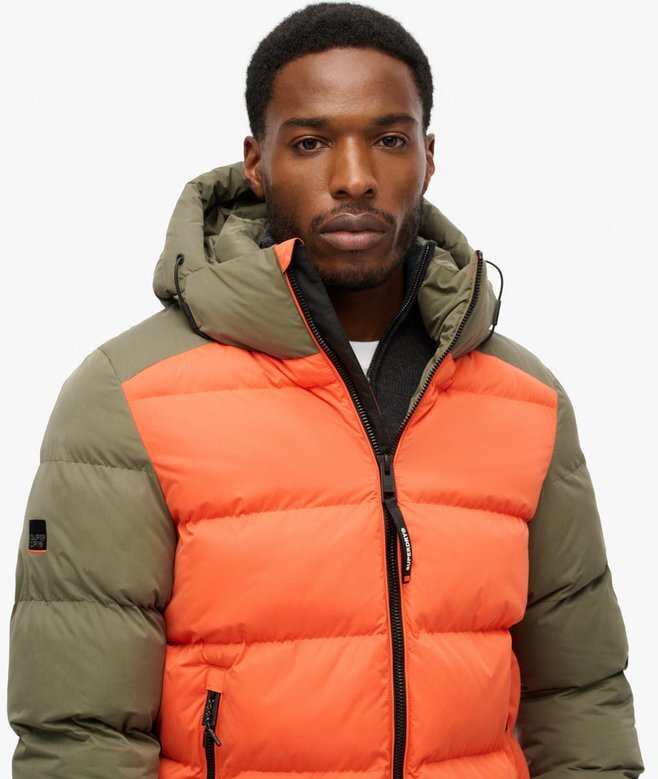 Kurtka Puffer sportowa z kapturem w stylu sportowym z blokami kolorów Kurtka Puffer sportowa z kapturem w stylu sportowym z blokami kolorów