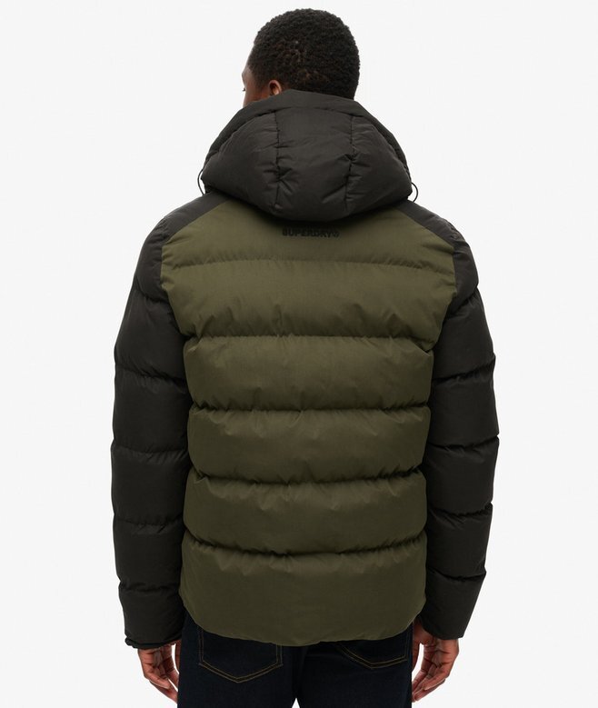Kurtka Puffer sportowa z kapturem w stylu sportowym z blokami kolorów Kurtka Puffer sportowa z kapturem w stylu sportowym z blokami kolorów