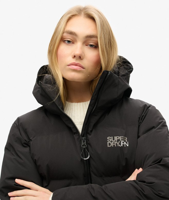 Kurtka Puffer z kapturem o prostym kroju Kurtka Puffer z kapturem o prostym kroju