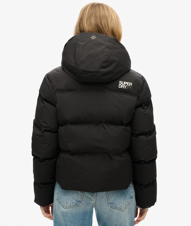 Kurtka Puffer z kapturem o prostym kroju Kurtka Puffer z kapturem o prostym kroju