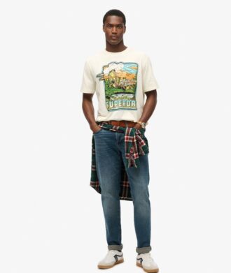 Luźny T-shirt z neonowym nadrukiem podróżniczym