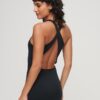 Mini sukienka bodycon z krzyżującymi się ramiączkami
