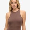 Mini sukienka bodycon z krzyżującymi się ramiączkami