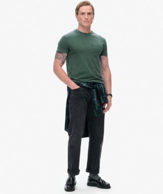 Podstawowa koszulka z kieszenią w stylu „washed”
