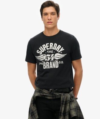 Przerobiony klasyczny T-shirt z nadrukiem