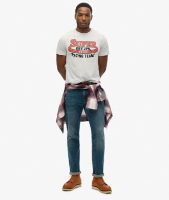 Przerobiony klasyczny T-shirt z nadrukiem