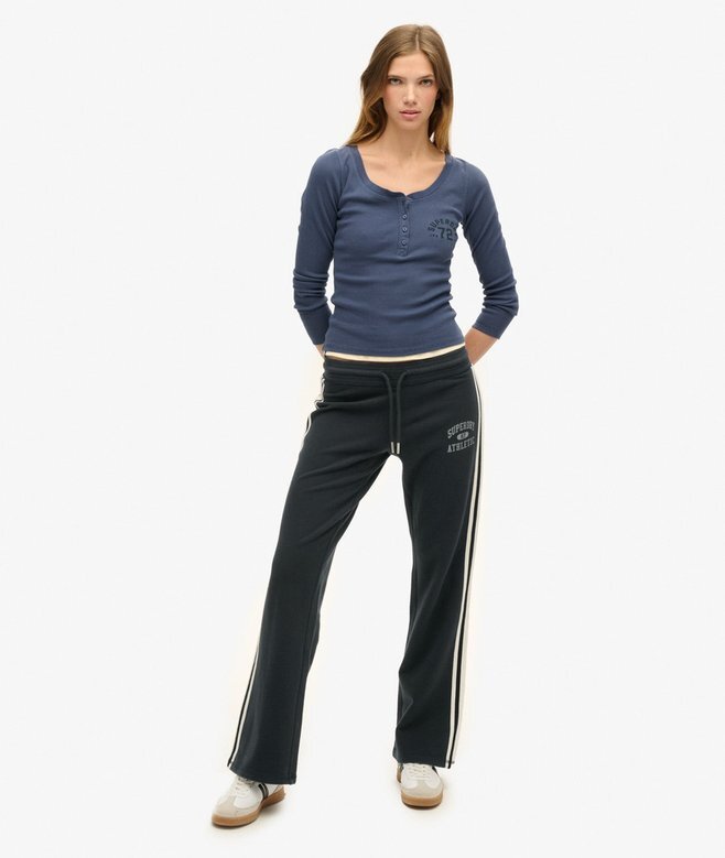 Spodnie dresowe Athletic Essentials Stripe Flare Spodnie dresowe Athletic Essentials Stripe Flare