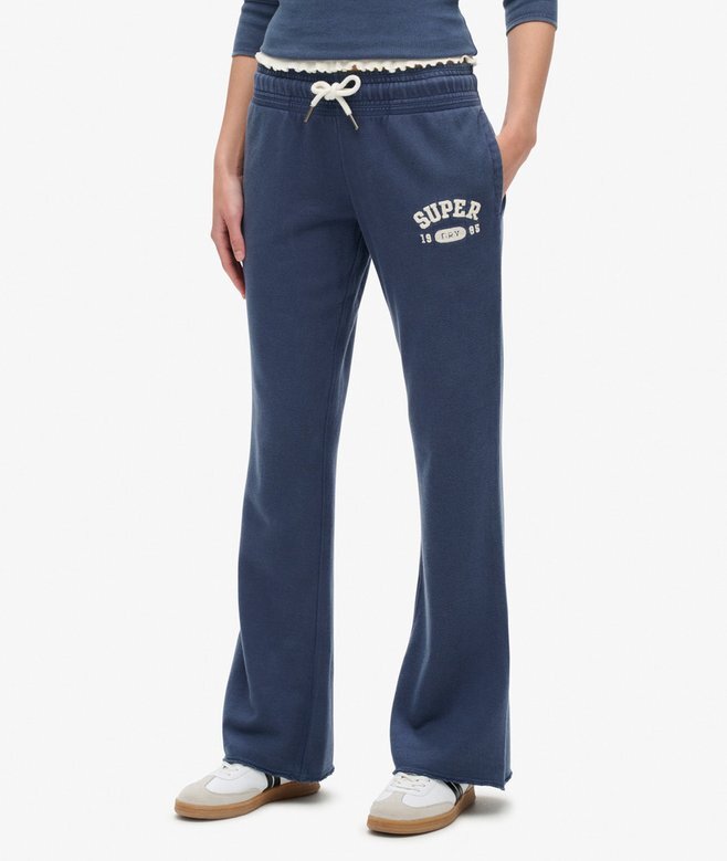 Spodnie dresowe Athletic Essentials z niskim stanem i rozszerzanymi nogawkami Spodnie dresowe Athletic Essentials z niskim stanem i rozszerzanymi nogawkami
