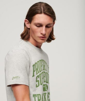 Sportowy T-shirt z nadrukiem College