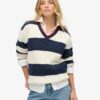 Sweter oversize w paski z dekoltem w serek Sweter oversize w paski z dekoltem w serek