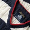 Sweter oversize w paski z dekoltem w serek Sweter oversize w paski z dekoltem w serek