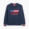 Sweter z dzianiny typu crewneck w stylu amerykańskim Sweter z dzianiny typu crewneck w stylu amerykańskim