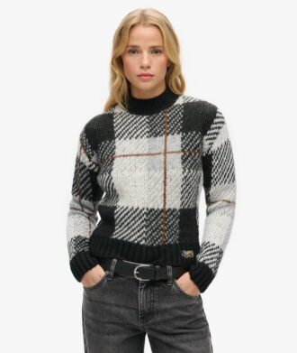 Sweter z dzianiny w kwadratowy wzór