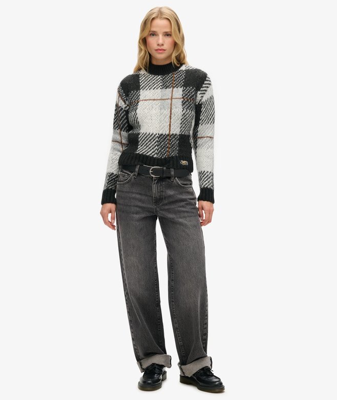 Sweter z dzianiny w kwadratowy wzór Sweter z dzianiny w kwadratowy wzór