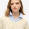 Sweter z dzianiny warkoczowej z dekoltem w serek w stylu oversize Sweter z dzianiny warkoczowej z dekoltem w serek w stylu oversize