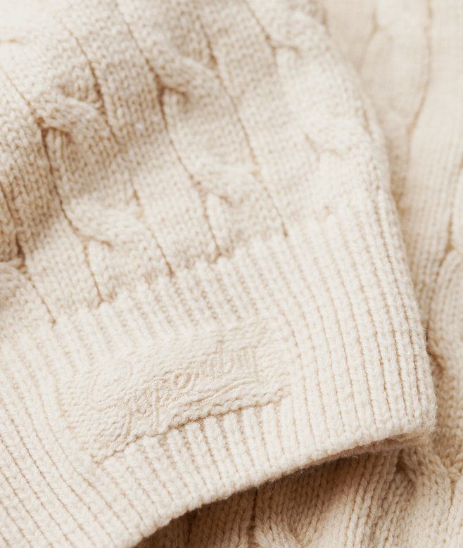 Sweter z dzianiny warkoczowej z dekoltem w serek w stylu oversize Sweter z dzianiny warkoczowej z dekoltem w serek w stylu oversize