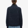 Sweter z golfem o luźnym splocie Sweter z golfem o luźnym splocie