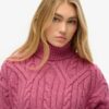 Sweter z golfem o splocie skręconym Sweter z golfem o splocie skręconym