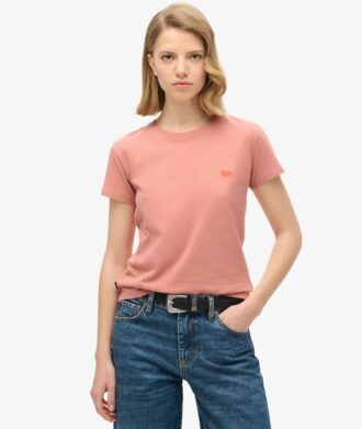 T-shirt z dopasowanym krojem i charakterystycznym logo