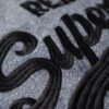 T-shirt z haftowanym logo w stylu Vintage T-shirt z haftowanym logo w stylu Vintage