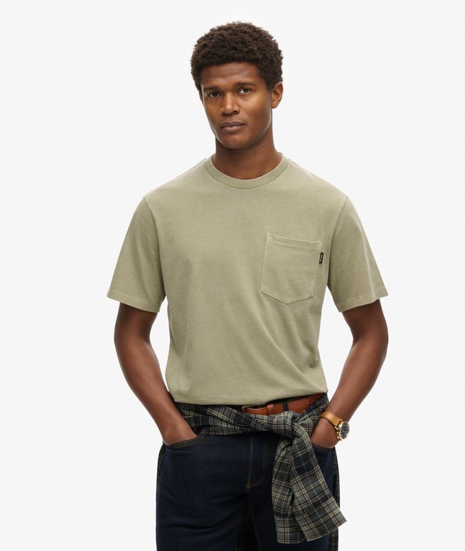 T-shirt z kontrastowymi szwami na kieszeni T-shirt z kontrastowymi szwami na kieszeni