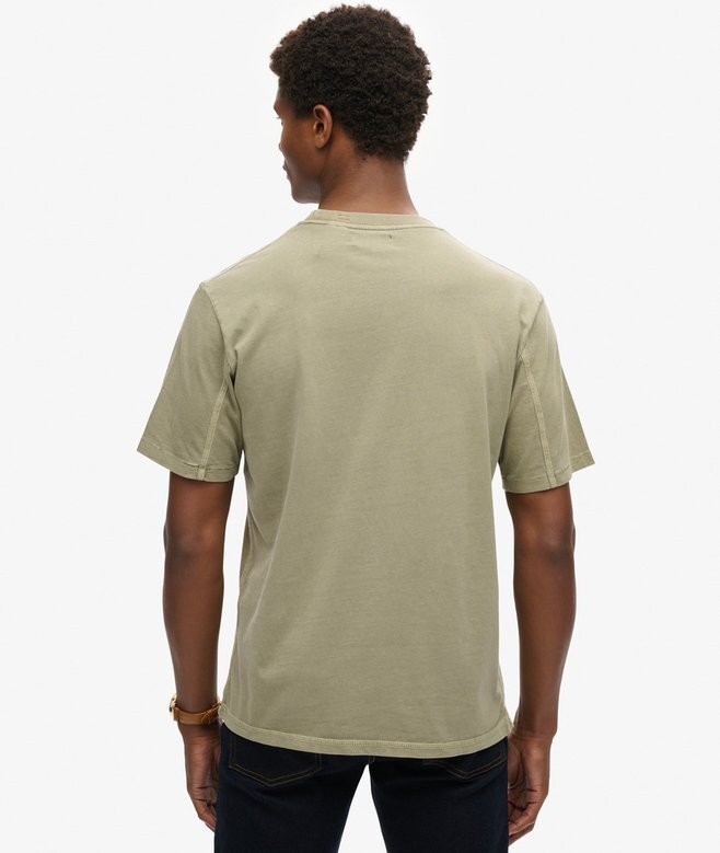 T-shirt z kontrastowymi szwami na kieszeni T-shirt z kontrastowymi szwami na kieszeni