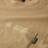 T-shirt z kontrastowymi szwami na kieszeni T-shirt z kontrastowymi szwami na kieszeni