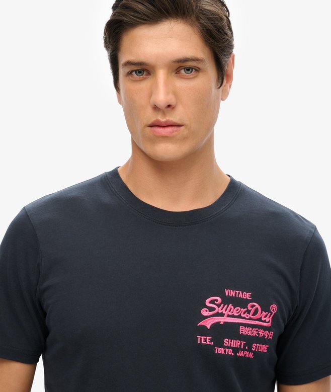 T-shirt z neonowym logo w stylu Vintage T-shirt z neonowym logo w stylu Vintage