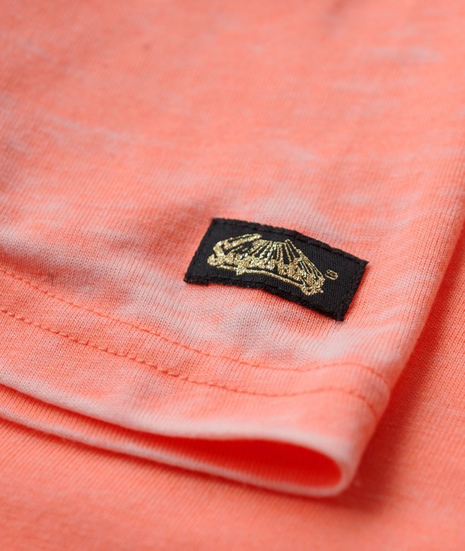 T-shirt z ozdobnym logo w stylu Vintage T-shirt z ozdobnym logo w stylu Vintage