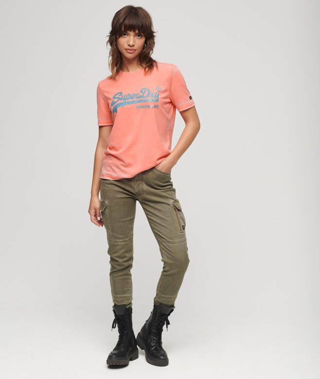 T-shirt z ozdobnym logo w stylu Vintage T-shirt z ozdobnym logo w stylu Vintage