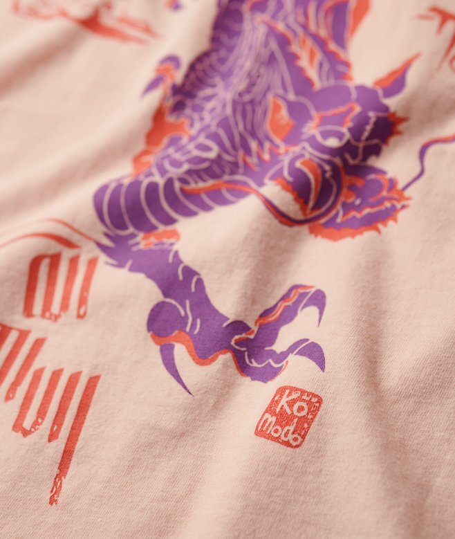 T-shirty Komodo X Superdry Kailash Dragon T-shirty Komodo X Superdry Kailash Dragon