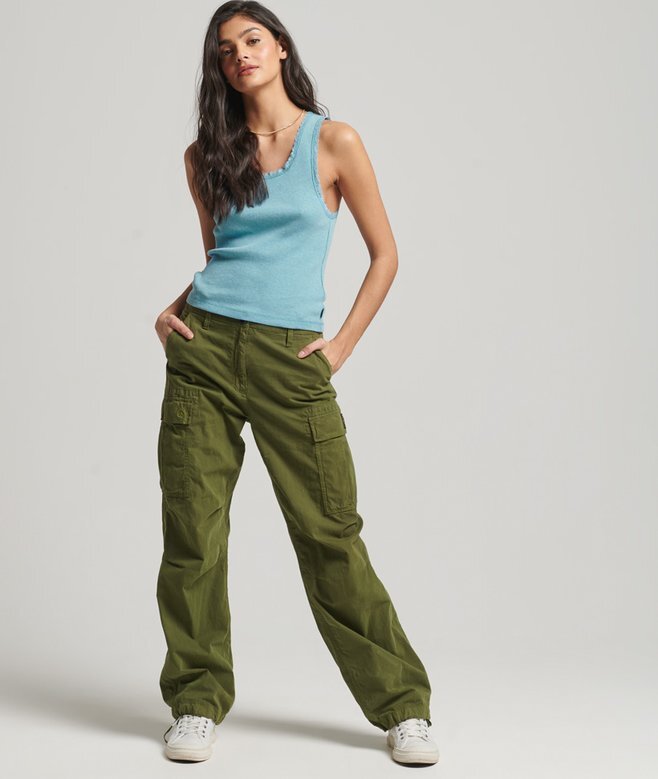 Top z koronkową lamówką z serii Athletic Essentials Top z koronkową lamówką z serii Athletic Essentials