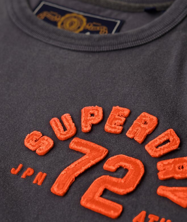 Vintage’owa koszulka sportowa w szortach z krótkim rękawem Vintage’owa koszulka sportowa w szortach z krótkim rękawem