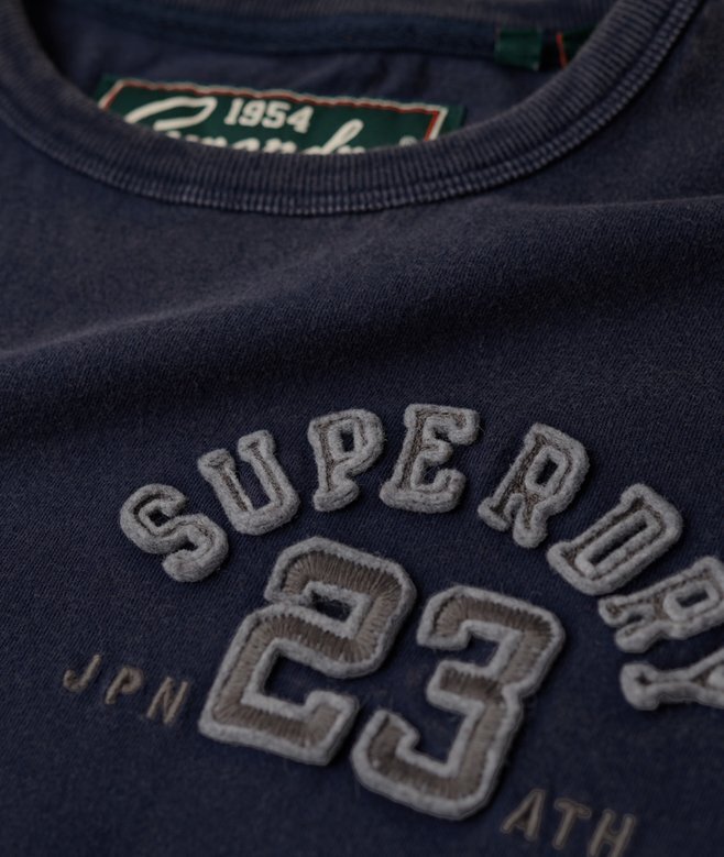 Vintage’owa koszulka sportowa w szortach z krótkim rękawem Vintage’owa koszulka sportowa w szortach z krótkim rękawem